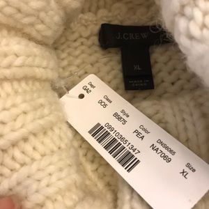 NWT Jcrew thick cable knit sweater size XL Cream